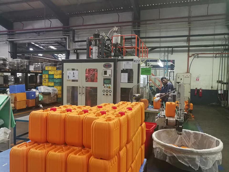 Máy thổi khuôn 30L cho thùng chứa hdpe nhiều lớp jerrycan