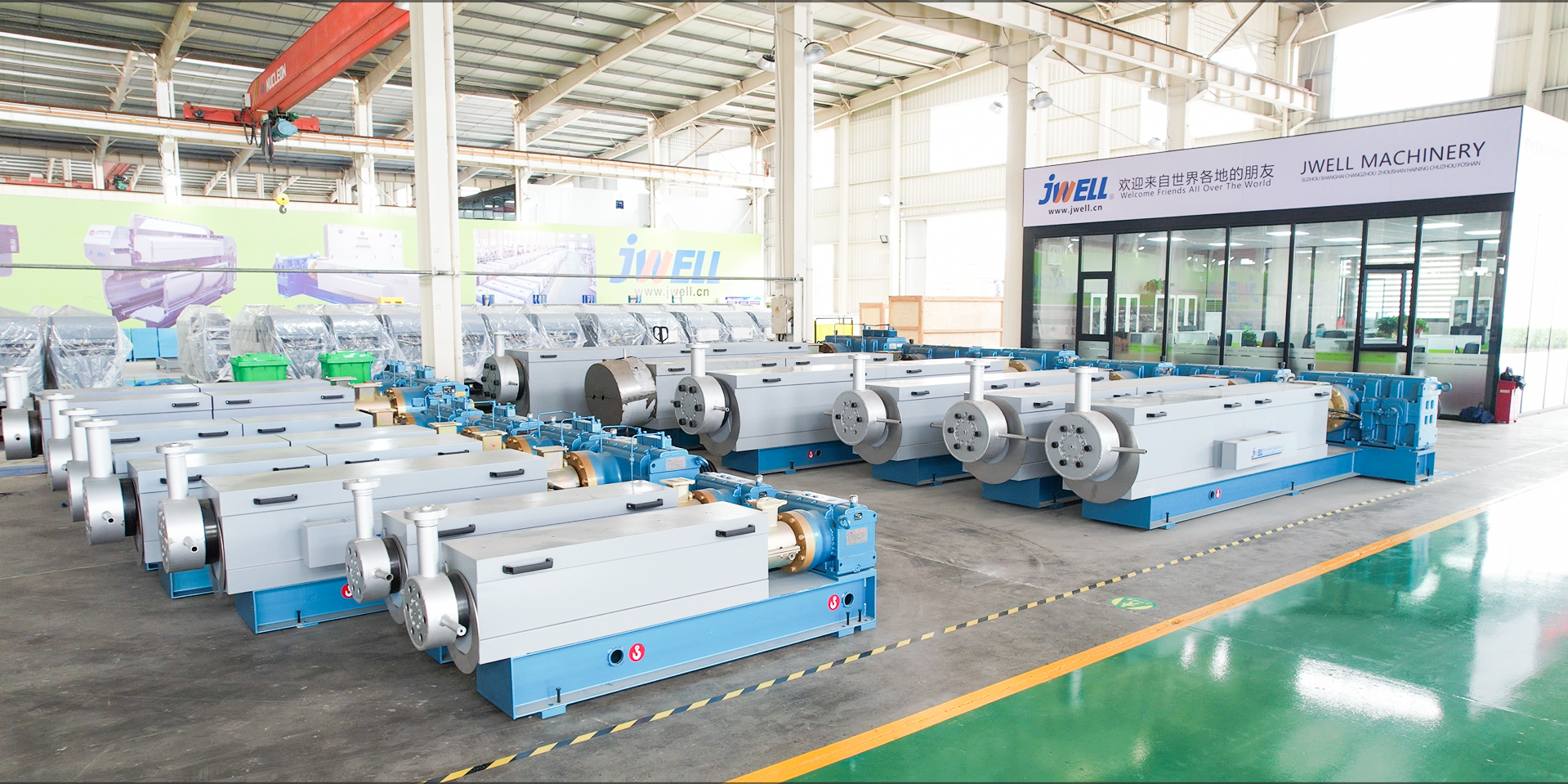 Khu vực lắp r&aacute;p m&aacute;y đ&ugrave;n