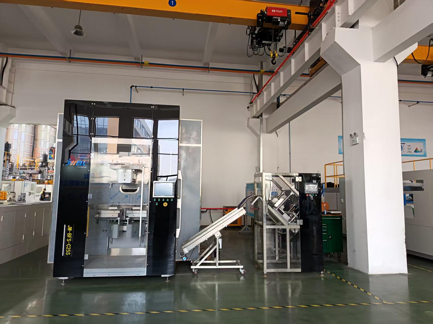 BFS Blow & Fill & Seal Máy ống nhiều lumen dùng một lần Bao bì vô trùng Máy nhỏ giọt / Pipet vô trùng 