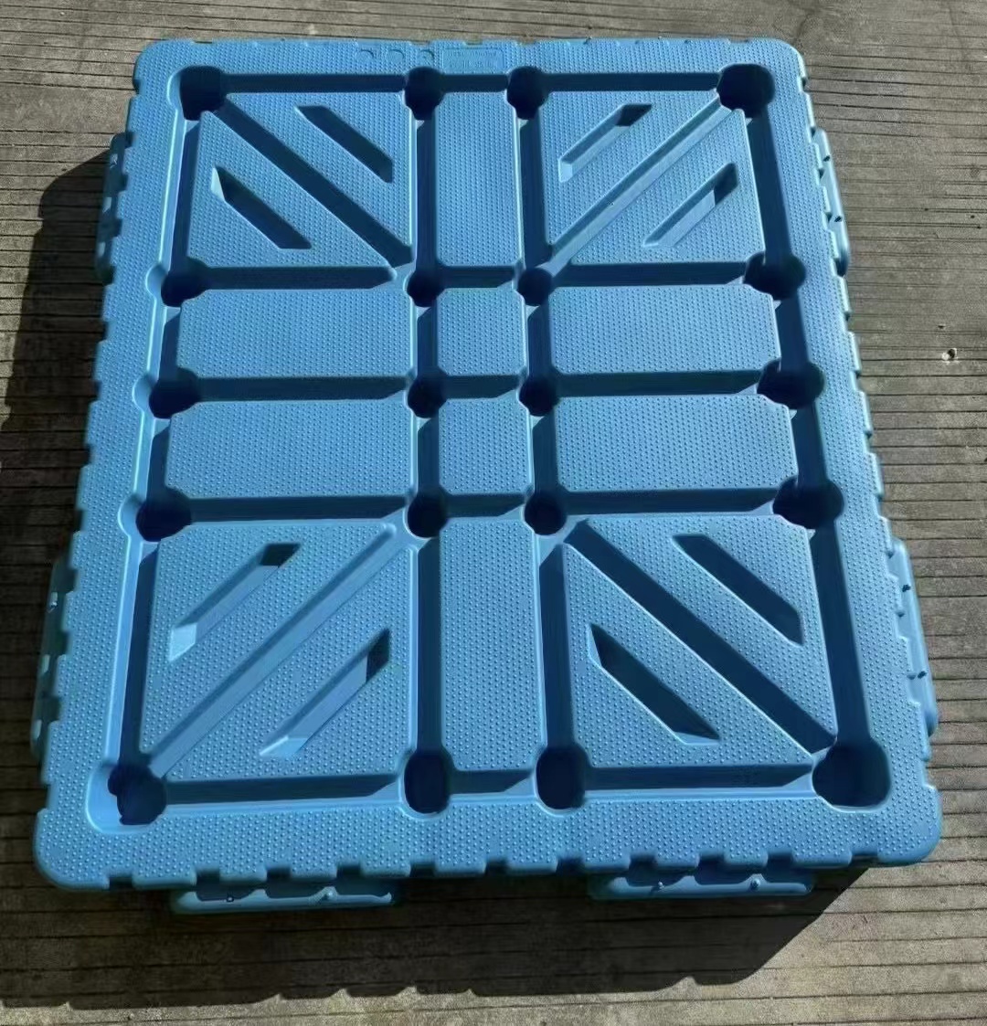 Máy thổi khuôn Jwell 2000/2000F dùng cho hậu cần Pallet nhựa hai mặt / Pallet có thể đảo ngược